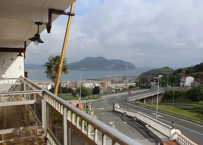 El Carro 3* 라레도